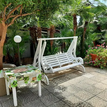 Very Holiday home