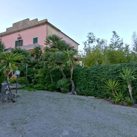 Very Holiday home